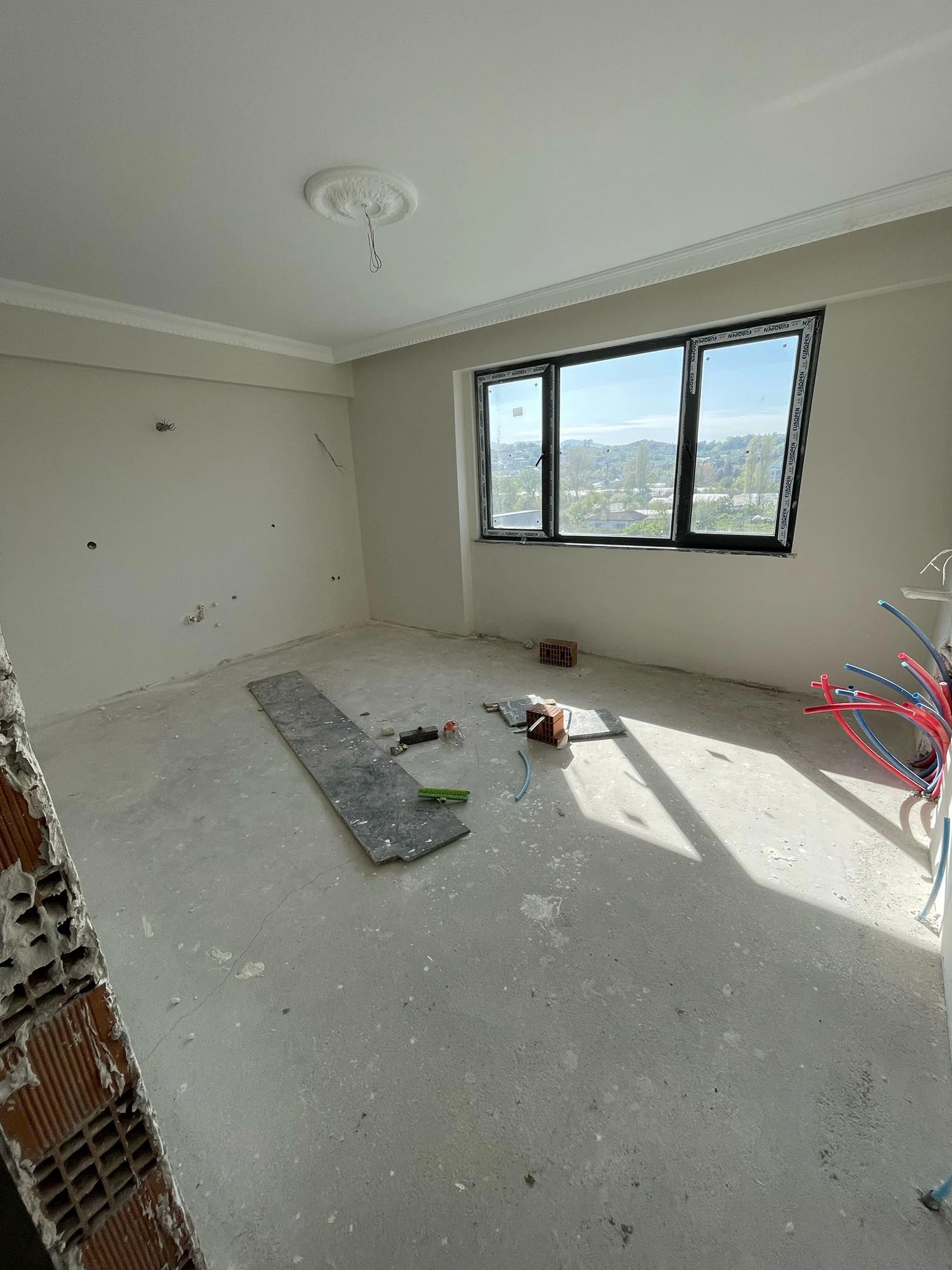 499961178_689295730514071_3486346545396099010_n