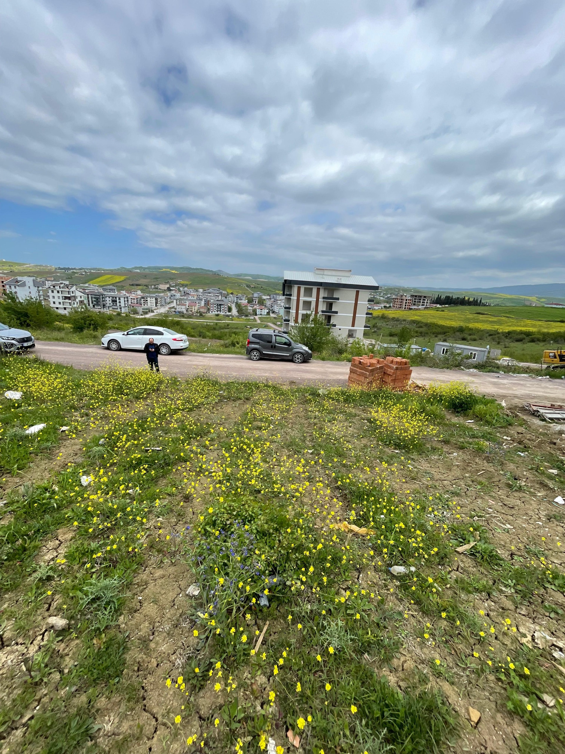 RETRO YATIRIM'DAN ÇİFTLİKKÖY'DE KONUT IMARLI FIRSAT ARSA