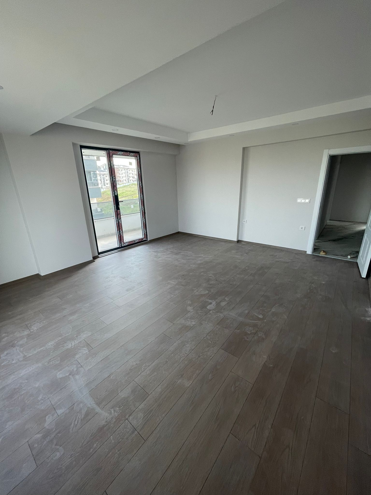 BAYRAKTEPE MAHALLESİ  3+1 SIFIR LÜX DAİRE