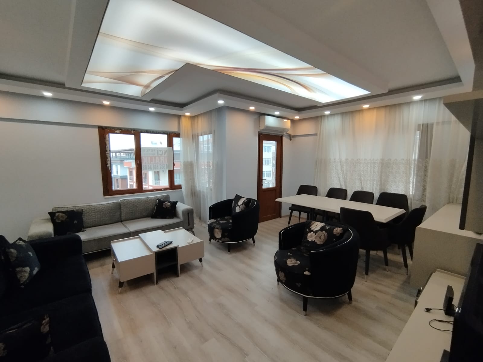 BAHÇELİEVLER FATİH CAD. 3+1 DAİRE
